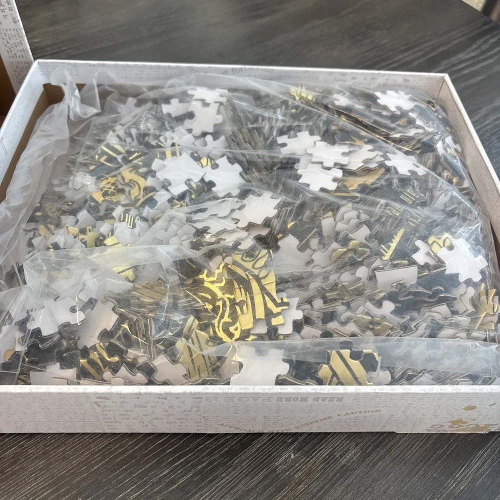 Harry Potter Golden Snitch 100 Piece Jigsaw Puzzle In Tin/ Sealed In Tin, Unique